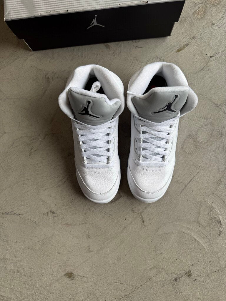 Jordan 5 White Metallic sz. 7Y