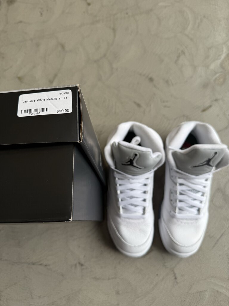 Jordan 5 White Metallic sz. 7Y
