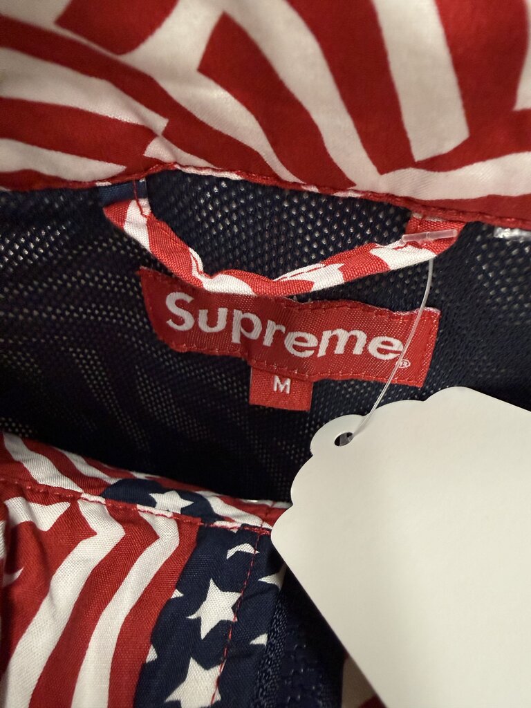 Supreme Raglan Court Jacket Flags sz. M