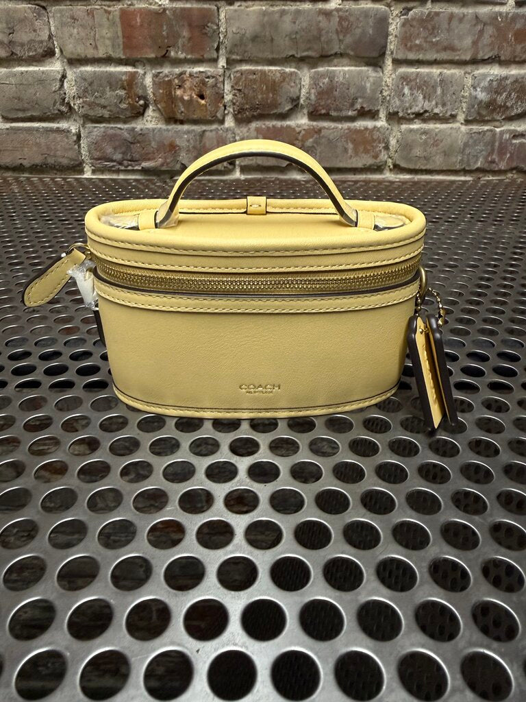 Coach Trail Bag 15 Vanilla Glovetanned Leather