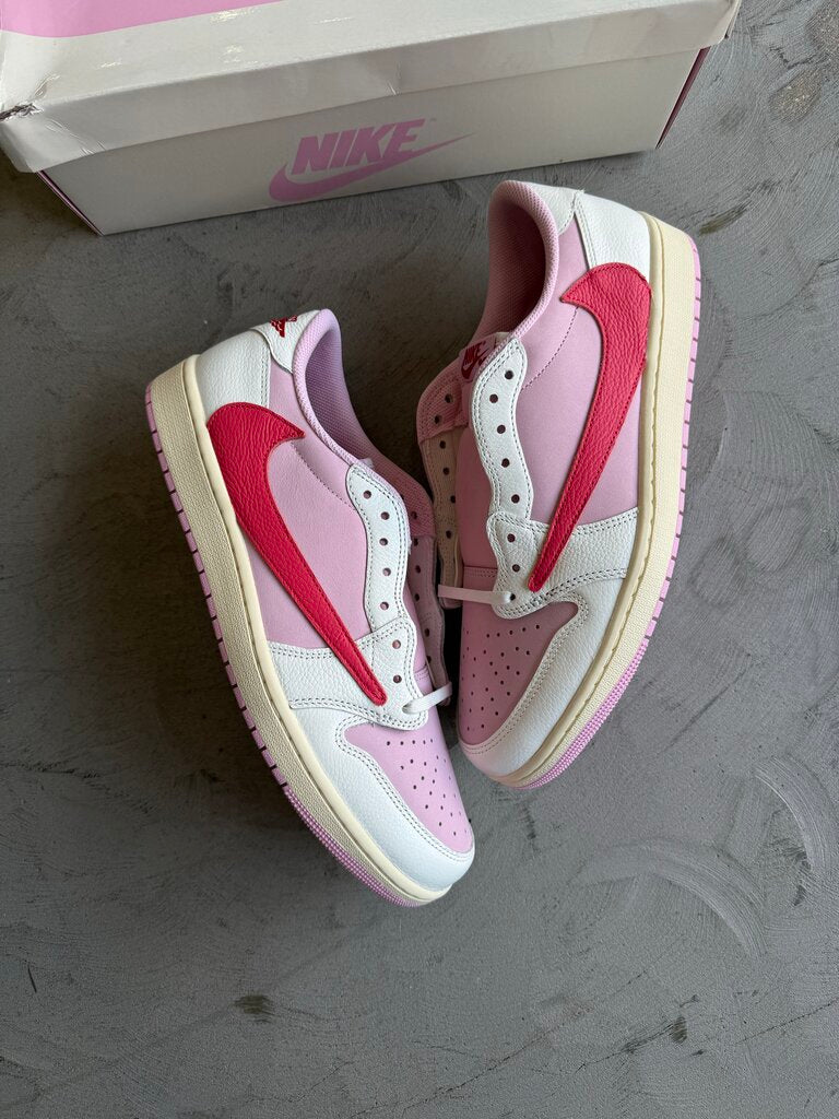 Travis Scott x Jordan 1 Shy Pink sz. 12.5