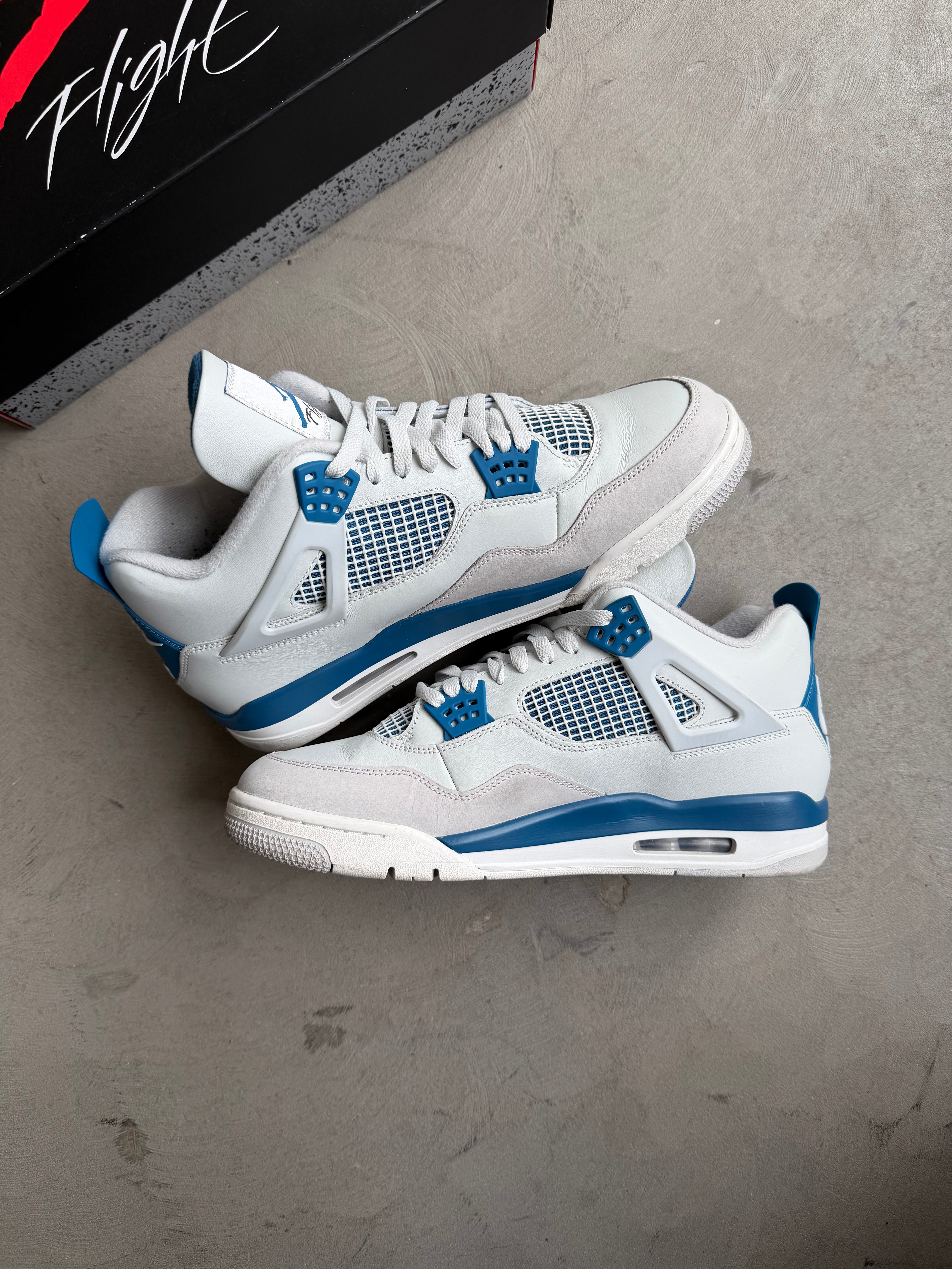 Jordan 4 Military Blue Sz. 13