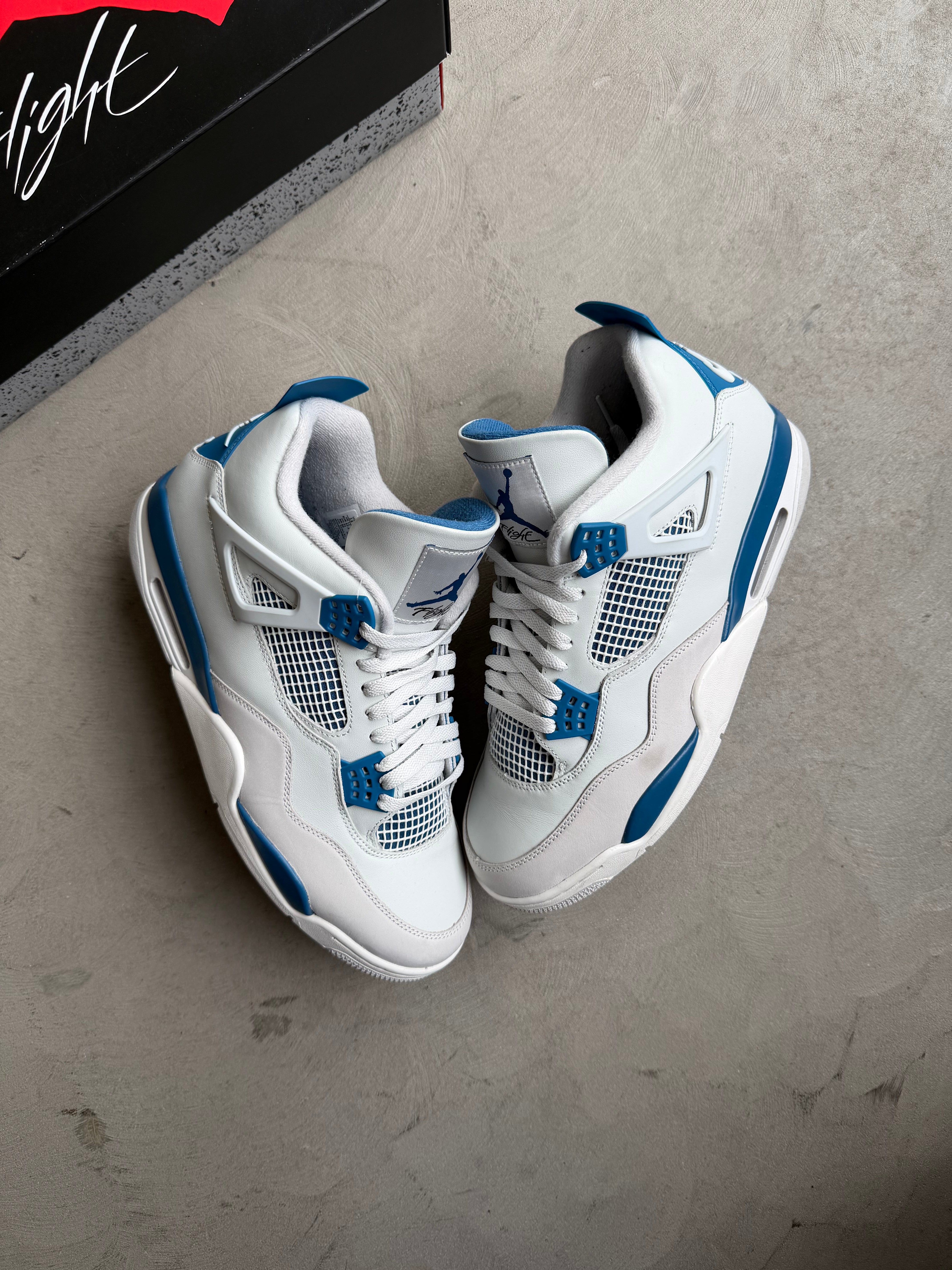 Jordan 4 Military Blue Sz. 13