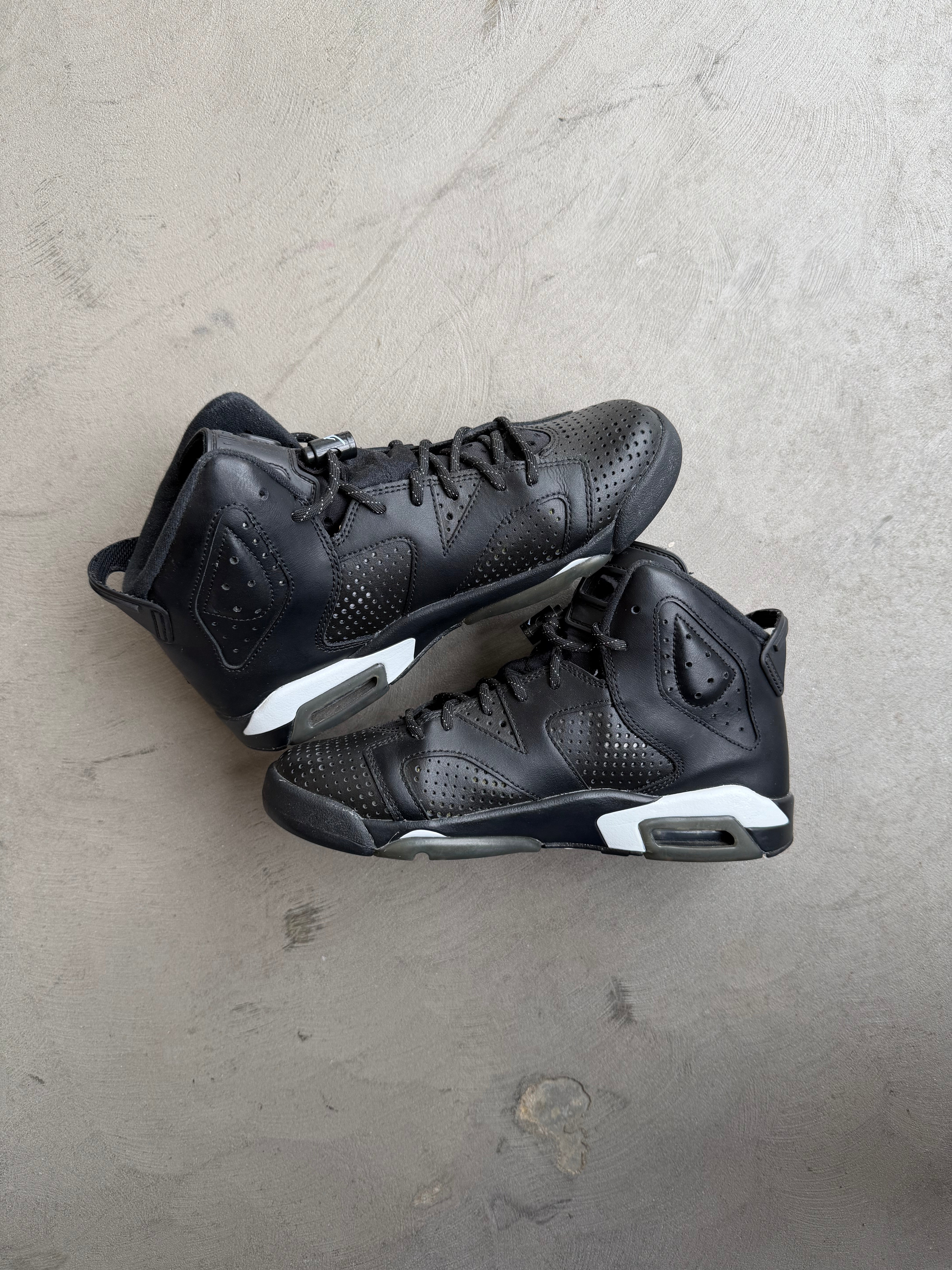 Jordan 6 Black Cat Sz. 6.5Y