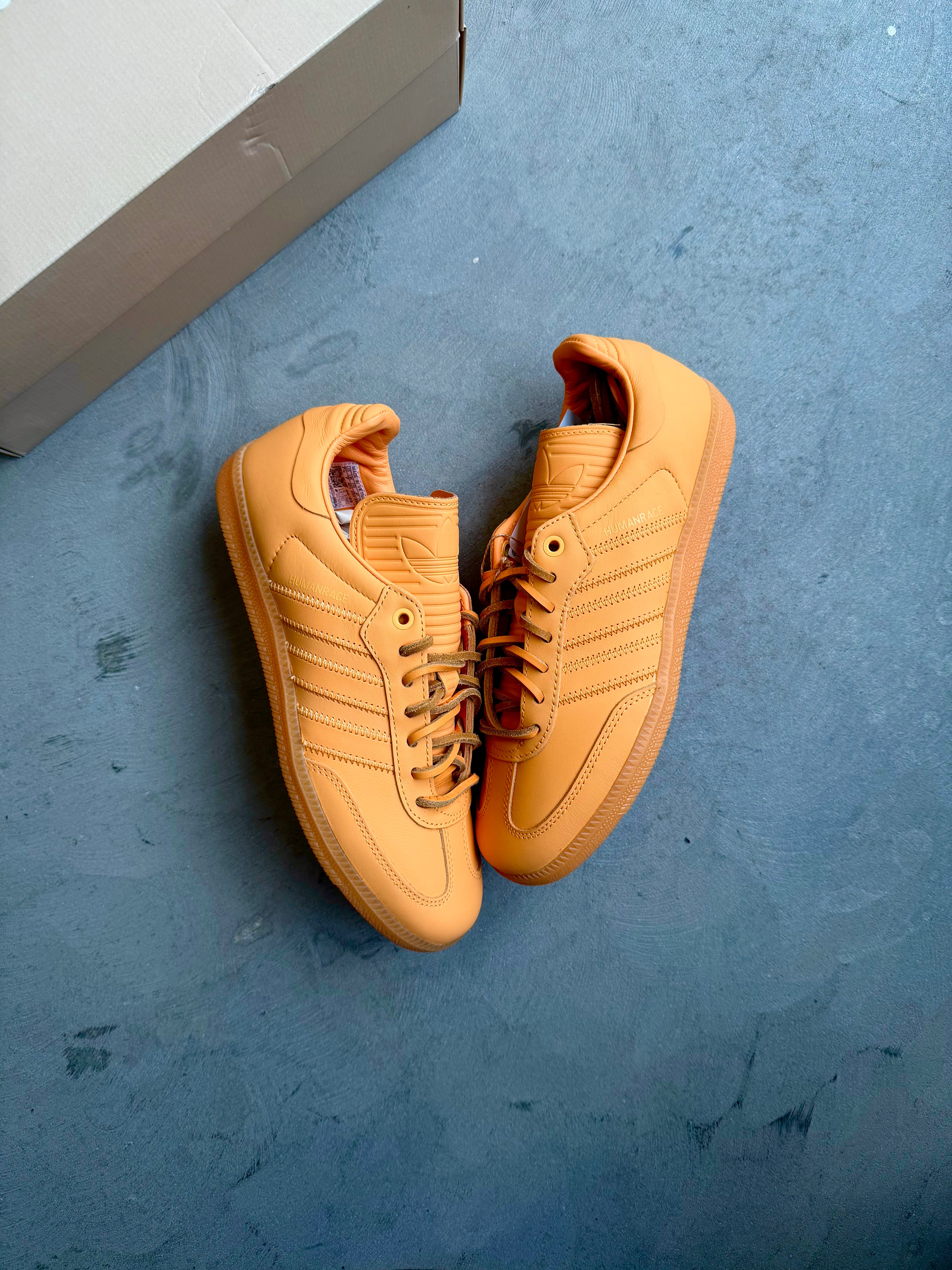 Adidas Humanrace Samba Orange Sz. 7.5