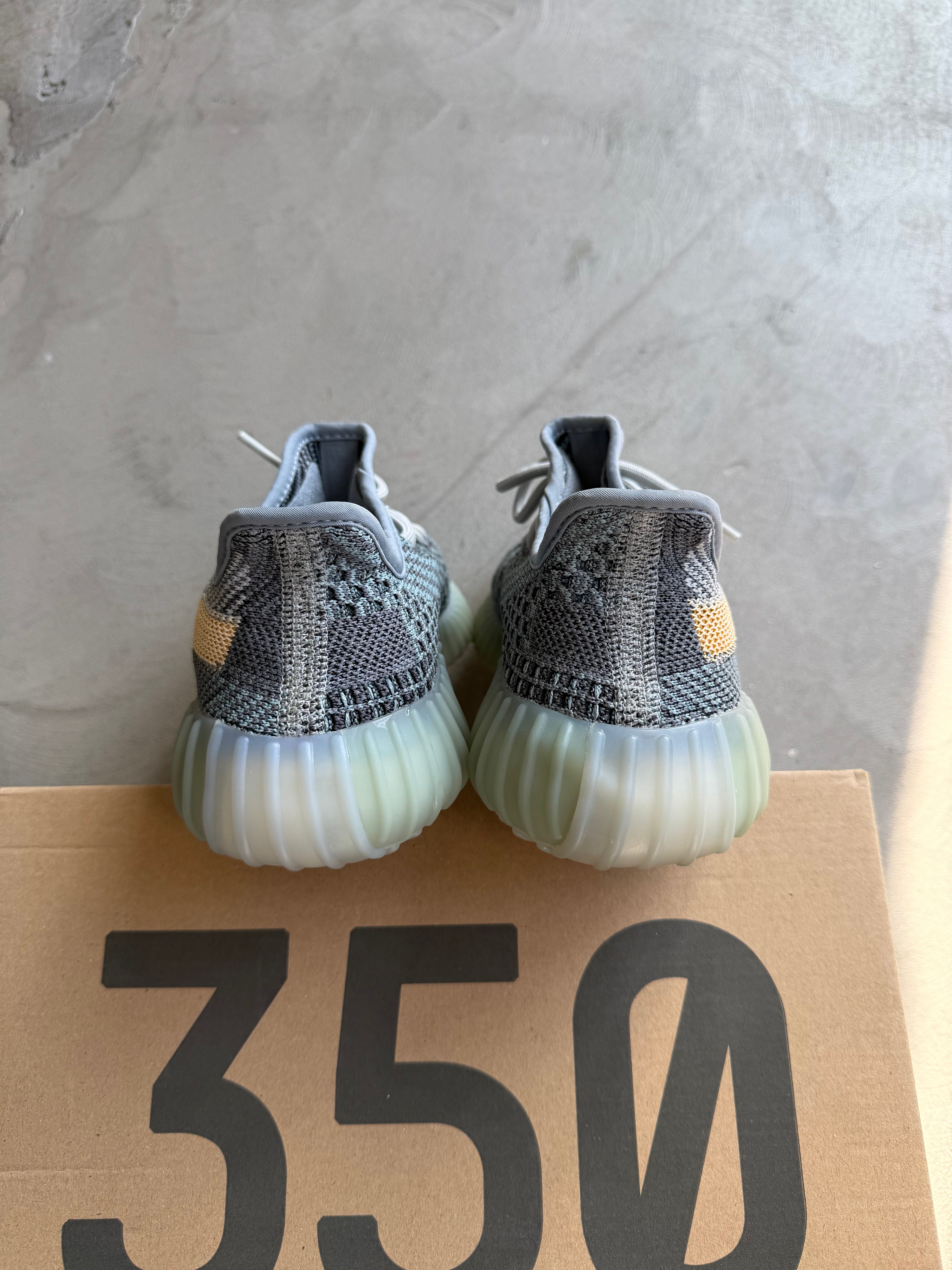 Yeezy 350 Blue Tint Sz. 4