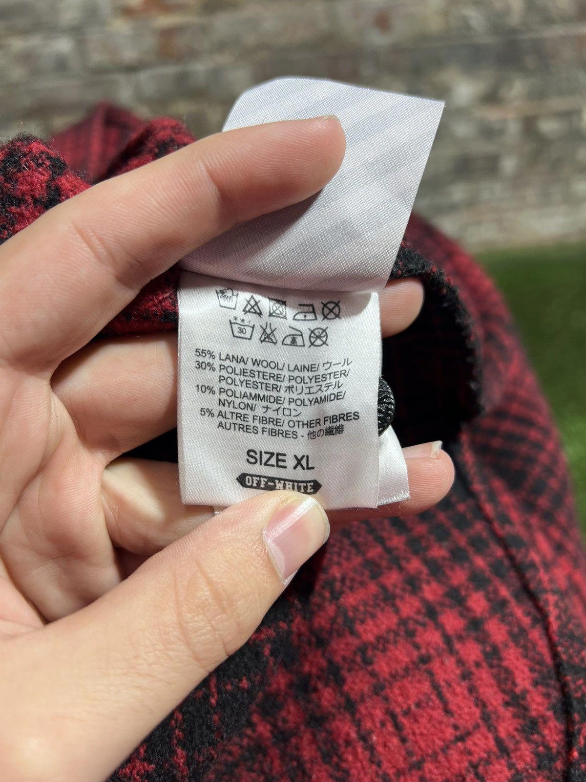 Off-White Flannel Sz. XL