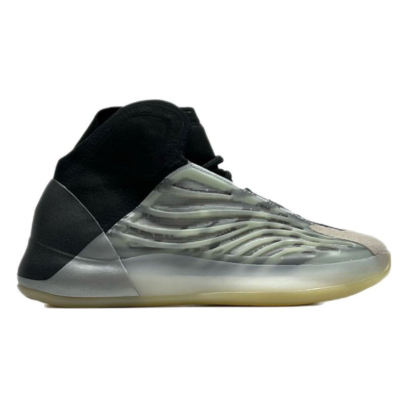Yeezy QNTM Basketball Sz.5